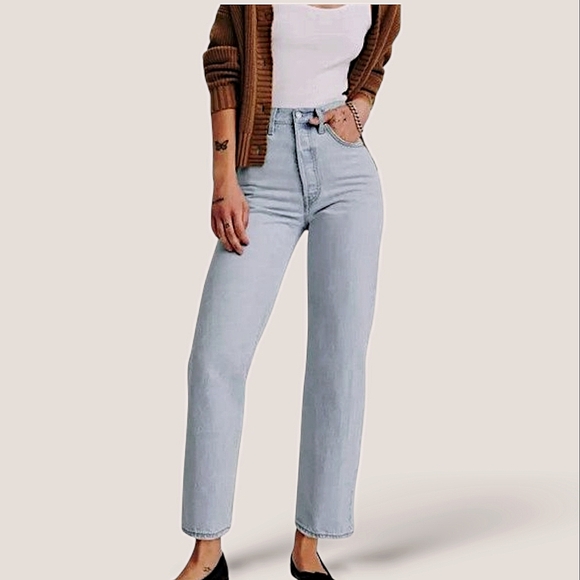 LEVI'S Infamous Ribcage Straight '22 Edition Light Blue Wash Jeans - Picture 7 of 13